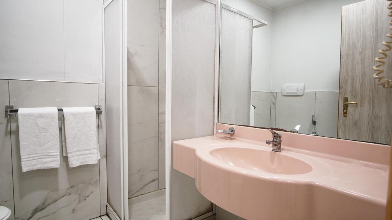 Hotel Cesare 14 나폴리 외부 사진